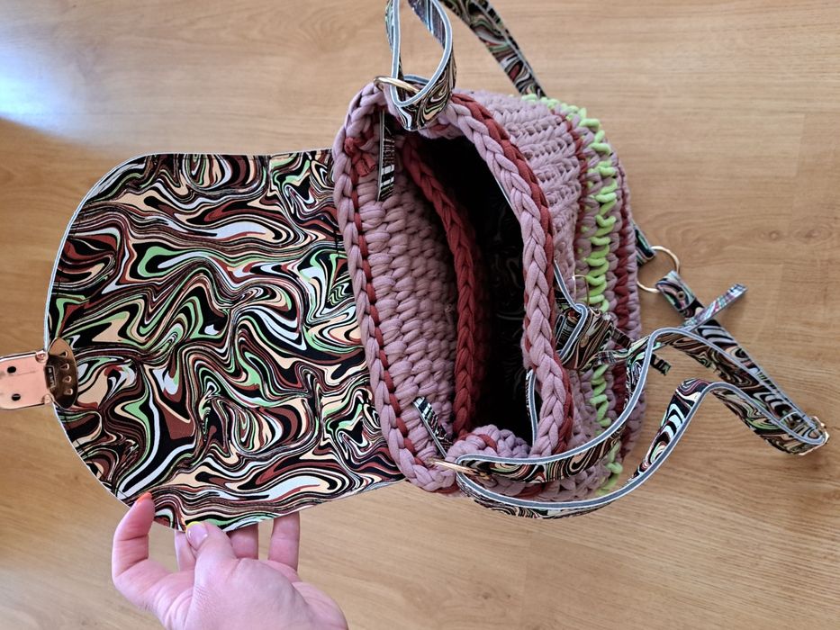 Дамска плетена чанта