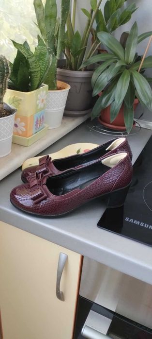 ОБУВКИ от еко кожа