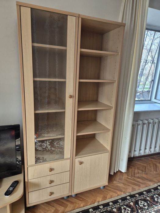 Продам книжные шкафы