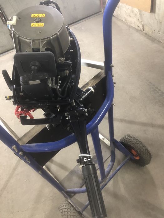 Продам лодочный мотор TOHATSU  M 18 E 2