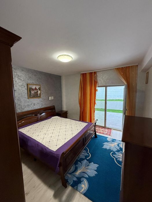Vând apartament 3 camere Valea Lupului