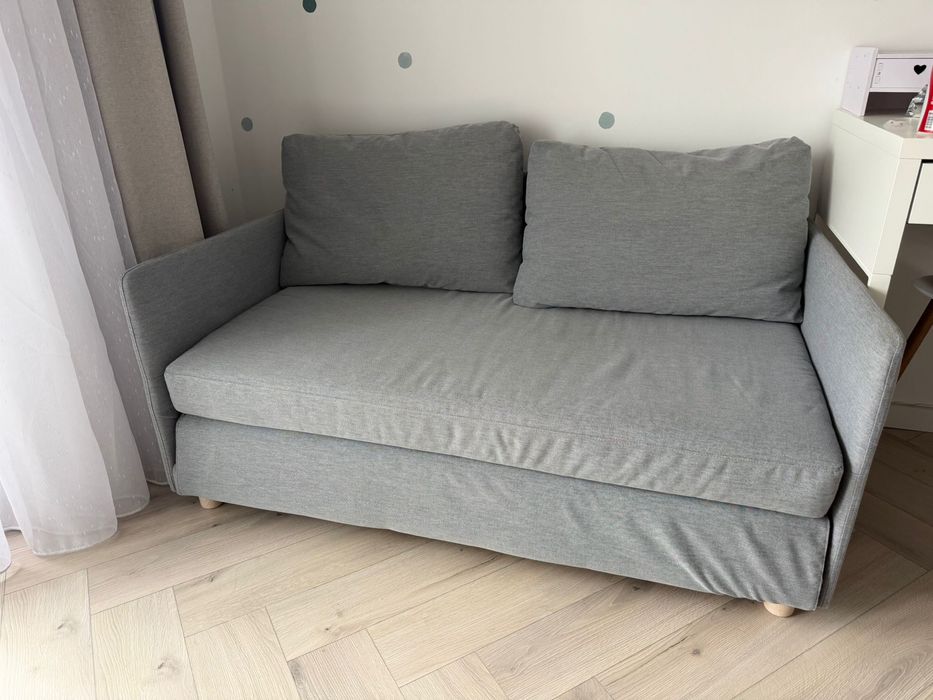 Canapea extesibila ikea