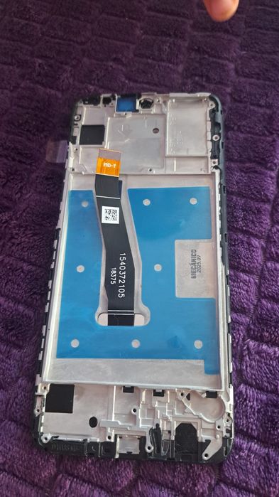 Vând display pentru Huawei și este compatibil și cu altele citiți descrierea