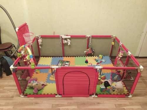 НОВИ детска голяма кошара за игра с футболни врати и кош / ограда за б