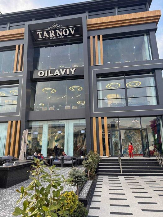 Тонировка и солнцезащита для офисных зданий, ресторанов и автомобилей.