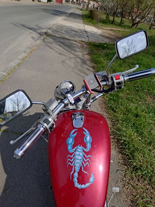 Suzuki Intruder VS 600cc A2