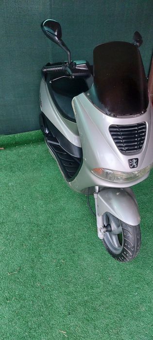 Scuter - Pegeout - Elizeou