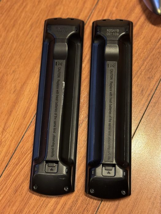 Vand telecomenzi originale samsung si panasonic