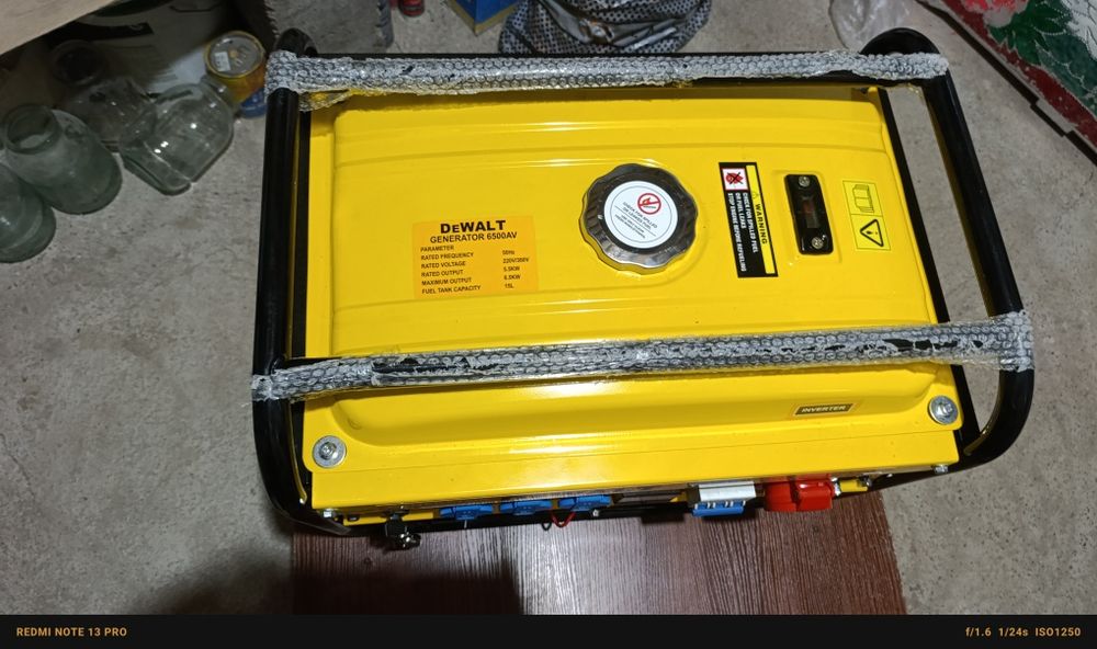 Генератор Dewalt