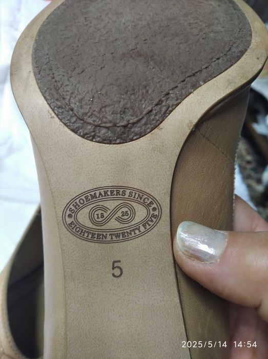 Mango дамски балеринки; Geox обувки,Ecco сандали, Clarks обувки