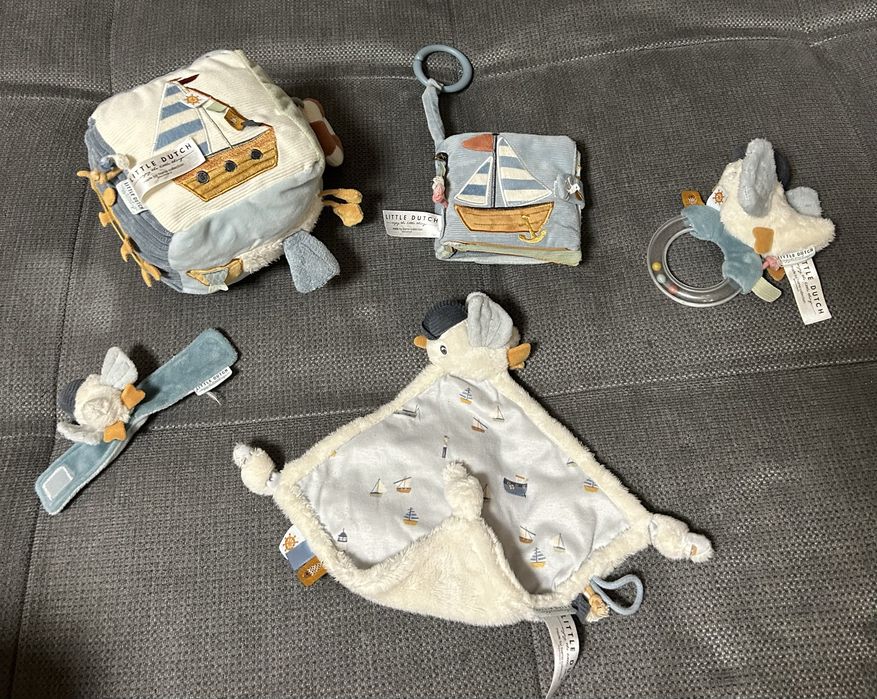 Лот бебешки играчки Little Dutch