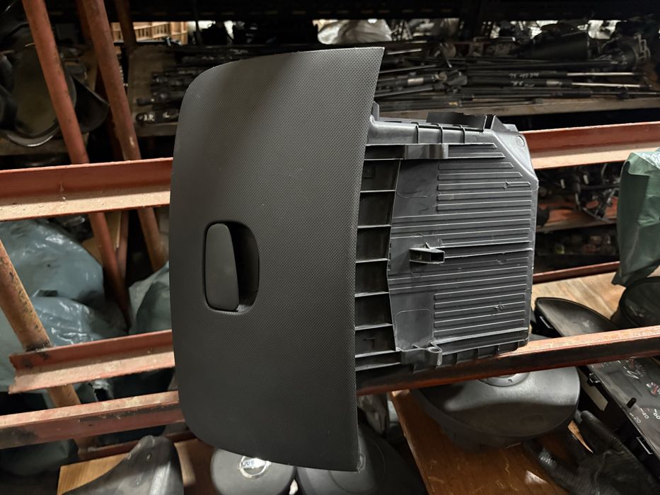 Renault Clio 2015 година Жабка