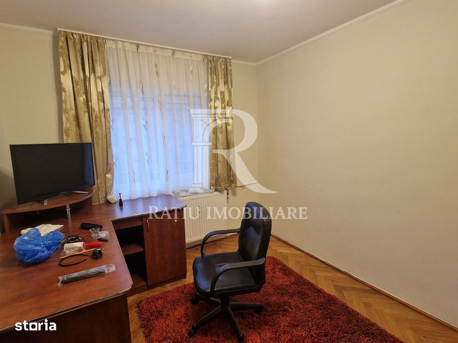 Apartament cu 3 camere | Parcare | Sfantul Apostol Andrei | Oradea