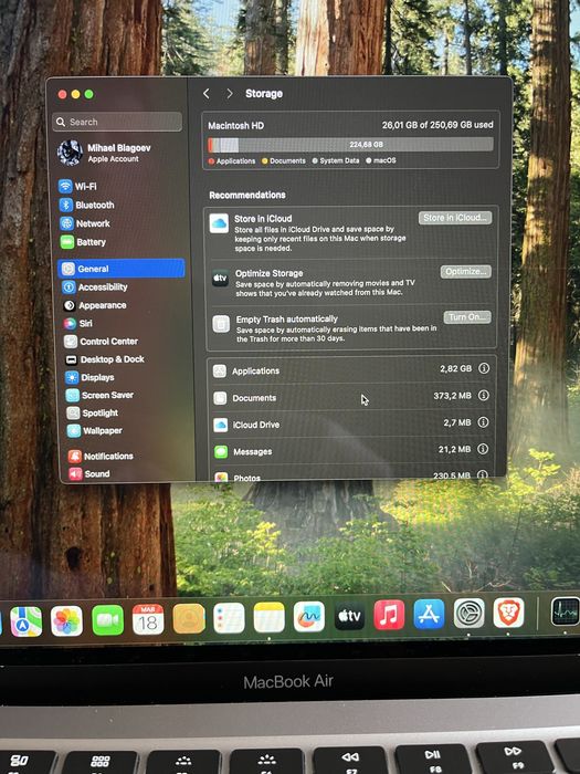 MacBook Air (Retina, 13-inch, 2020)