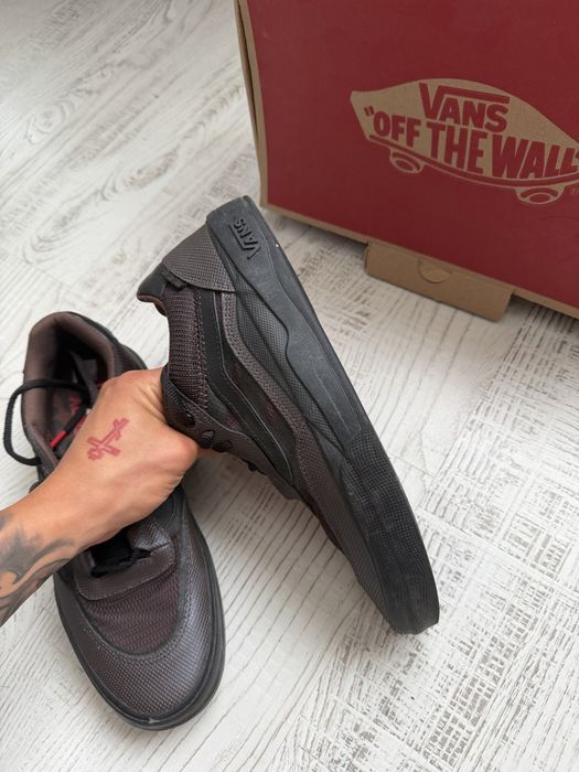 Vans обувки нови с кутия