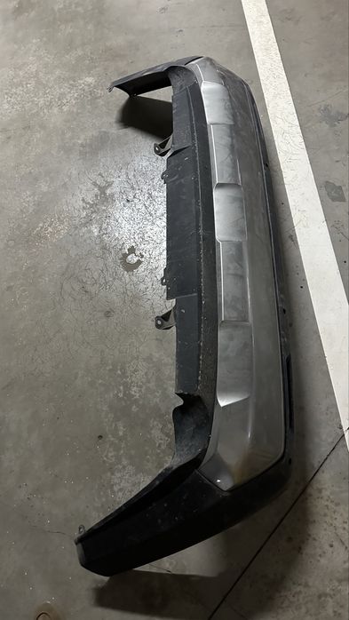 Задний бампер RAV4
