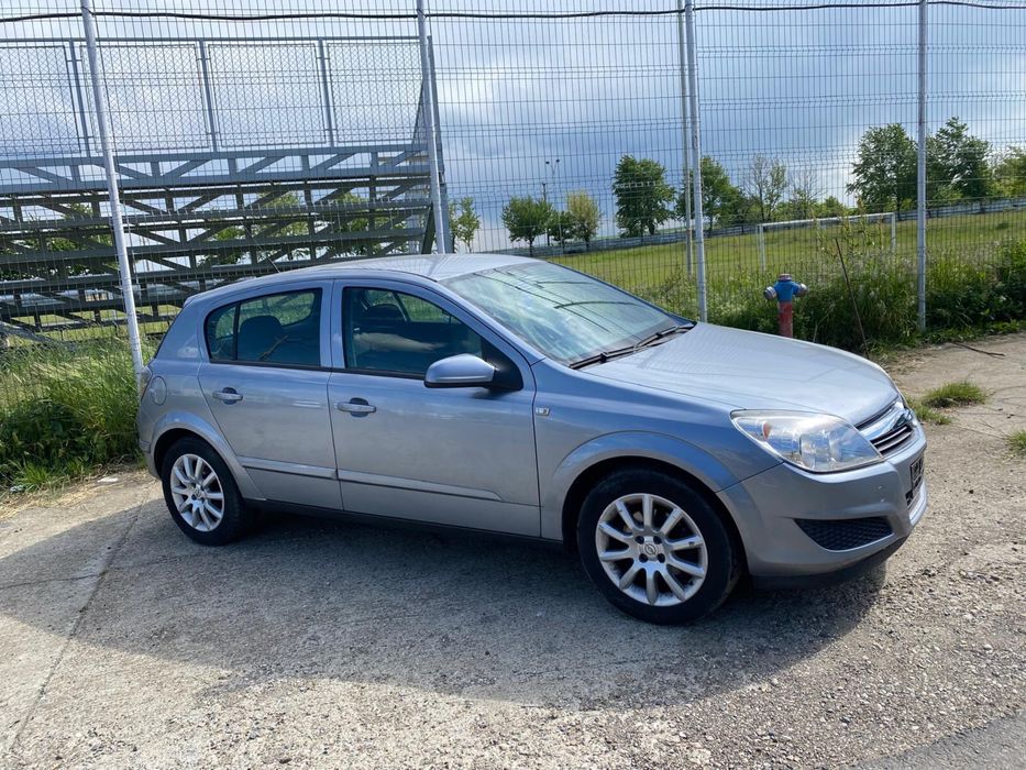 Opel Astra H 1.6 benzina