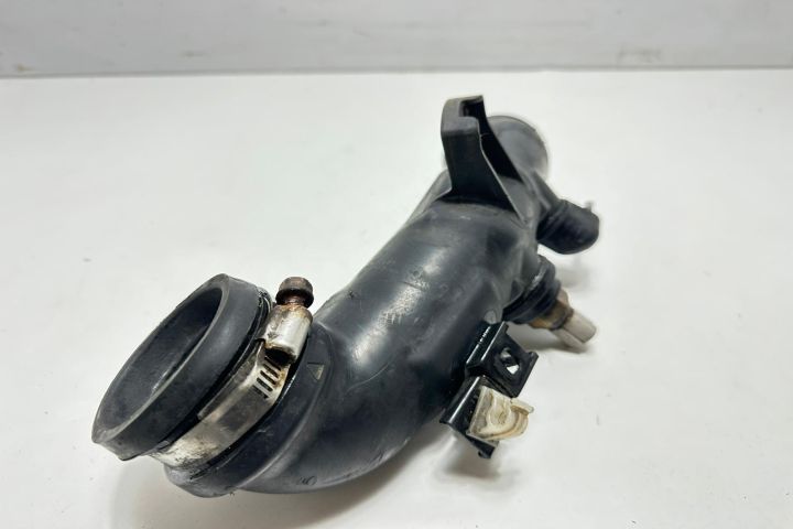 Furtun intercooler 1736226010 Toyota RAV4 a 3-a generatie