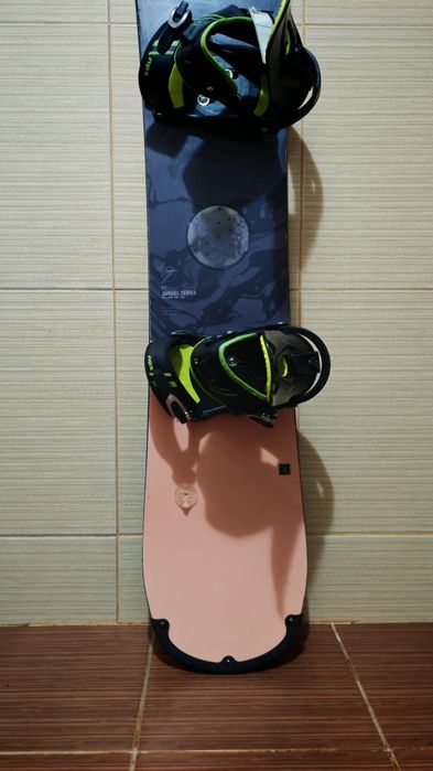 Placa snowboard nideker angel 147 cm-legaturi noi -boots Burton