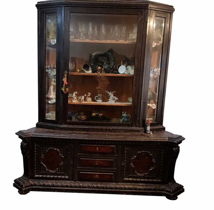 Vand sufragerie din lemn masiv stil Neo-Renaștere cu influențe Baroc