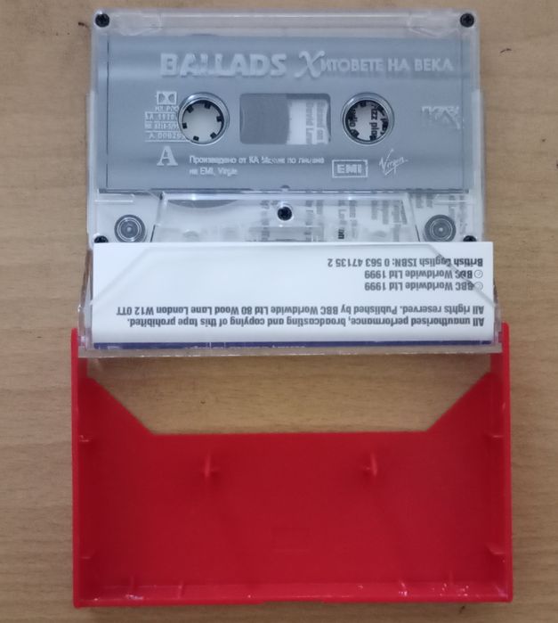 Продавам 2 броя аудио касети бавно със Бг поп и рок 1999 г и Balads