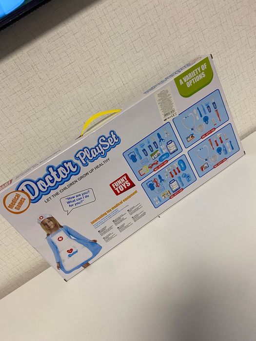 Малък доктор - комплект с престилка - в синьо