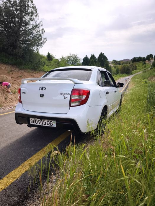 Продаётся Lada Granta 2015