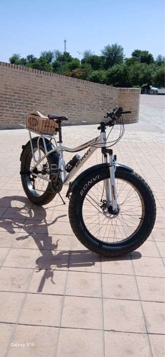 Bonvi velosiped sotiladi