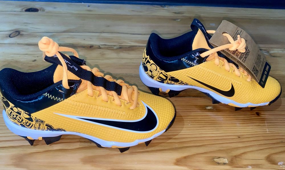 Продаются кросовки NIKE fastflex original