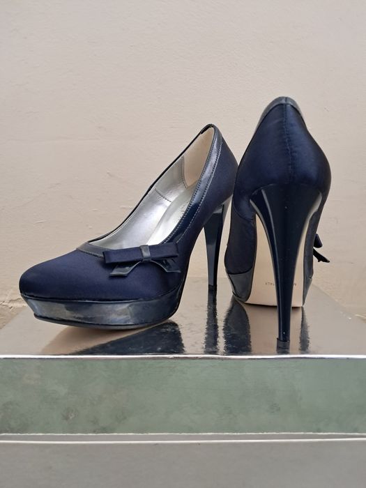 Официални обувки от сатен и естествена кожа