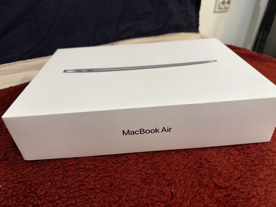 Продам Macbook Air ‘13 на IntelCore
