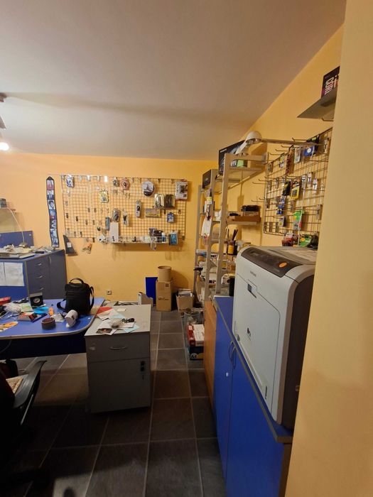 Garsoniera Rahova-Margeanului, Proprietar, Centrala proprie, cu destinatie mixta, atat de  locuit cat si firma (are si iesire separata).
