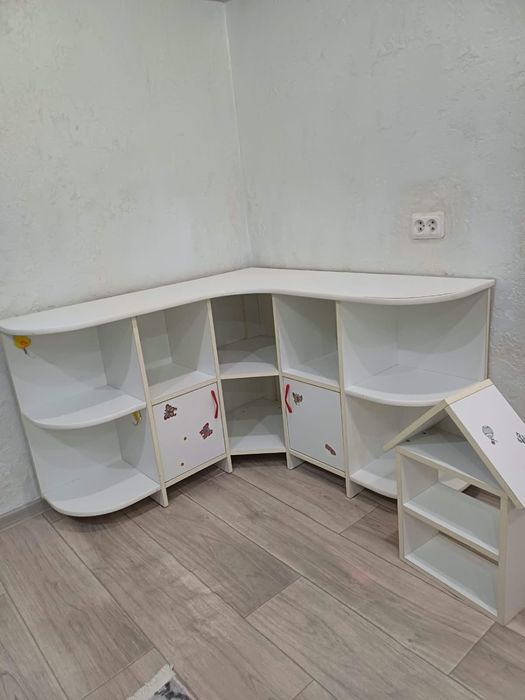 Продам шкаф полки