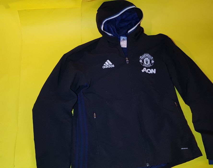 Adidas  Manchester United   мъжко горнище