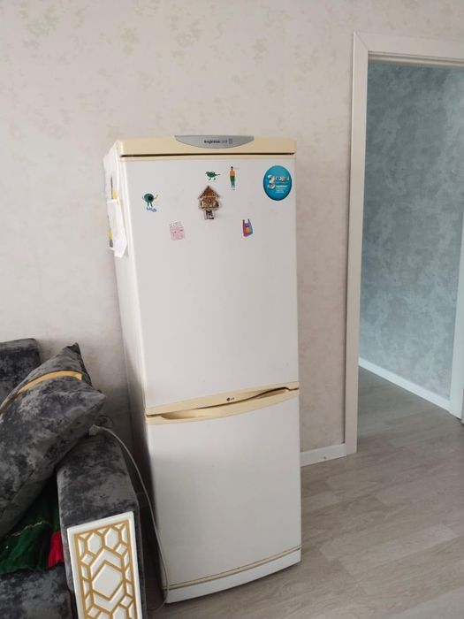 Холодильник продам