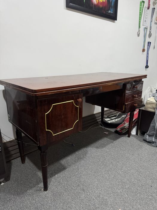 Продаю советский стол срочно!