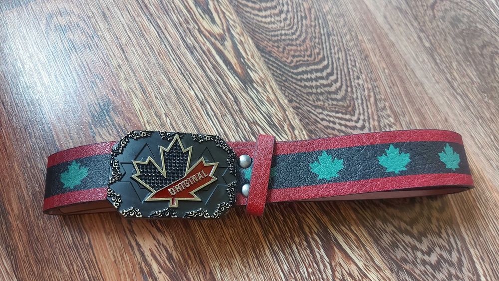 Дамски дънки +подарък нов колан