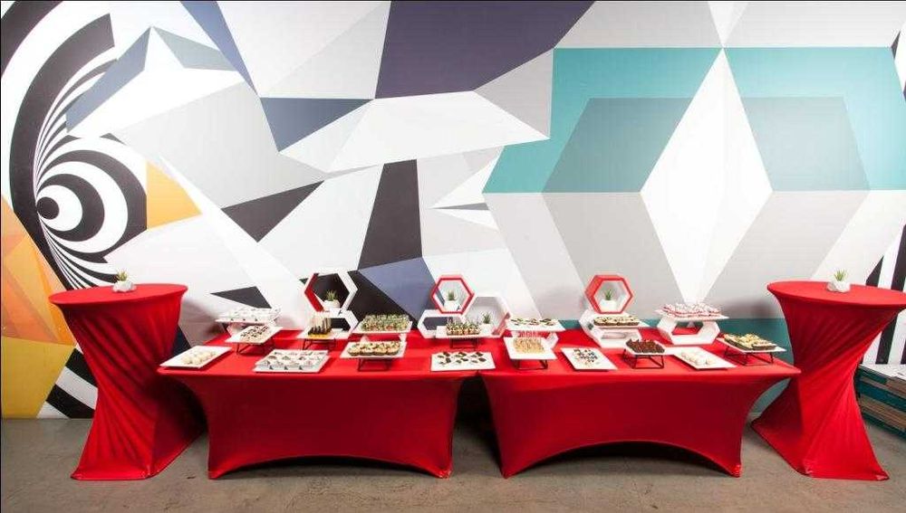 Аренда коктейльных столов