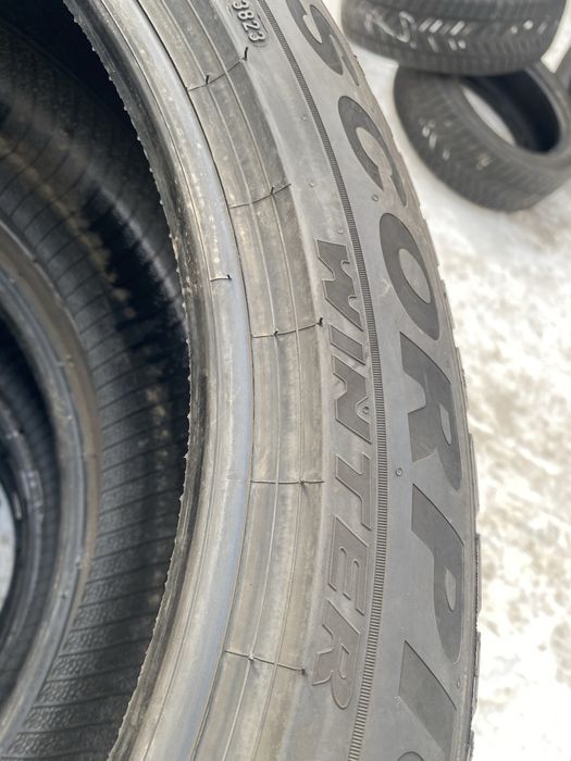 Шины 255/45/19 комплект бу пирелли