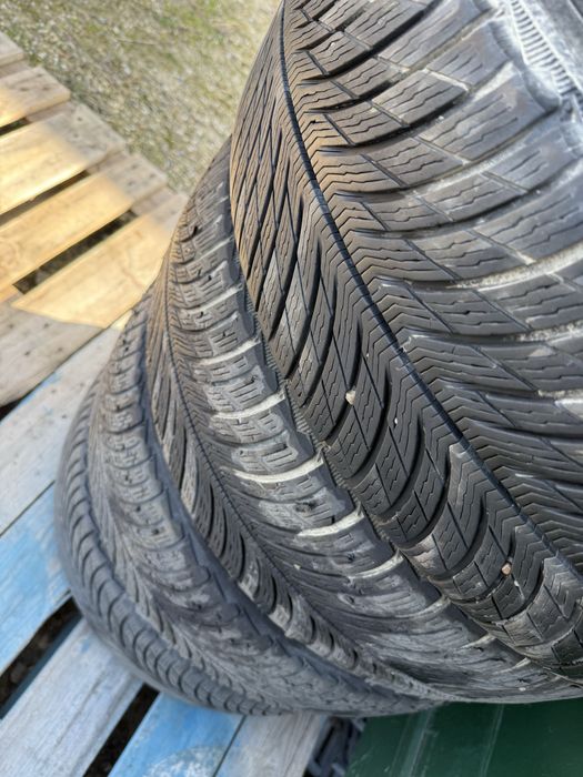 Michelin 235/55 R19