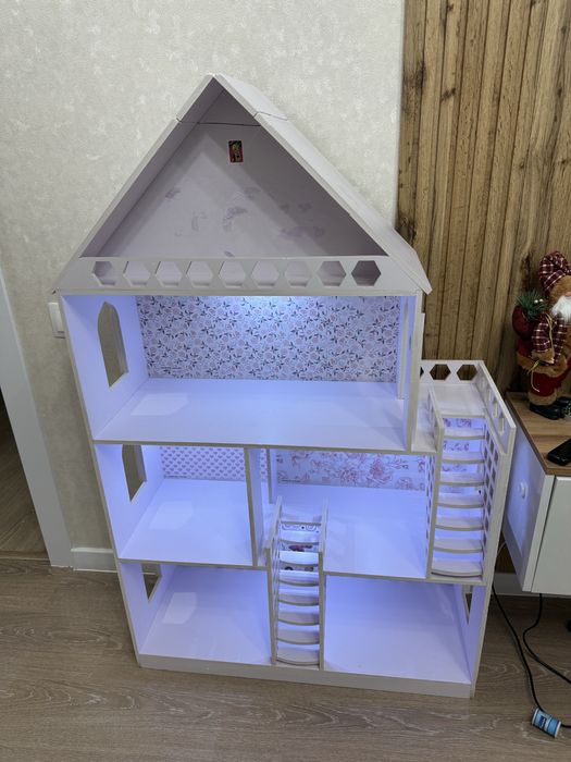 Продам домик для барби 130/80