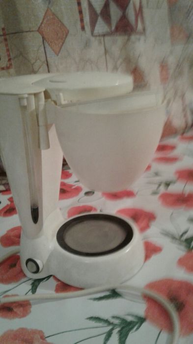 Кофеварка Moulinex.