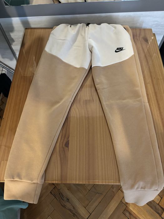 Дамски комплект Nike teech fleece