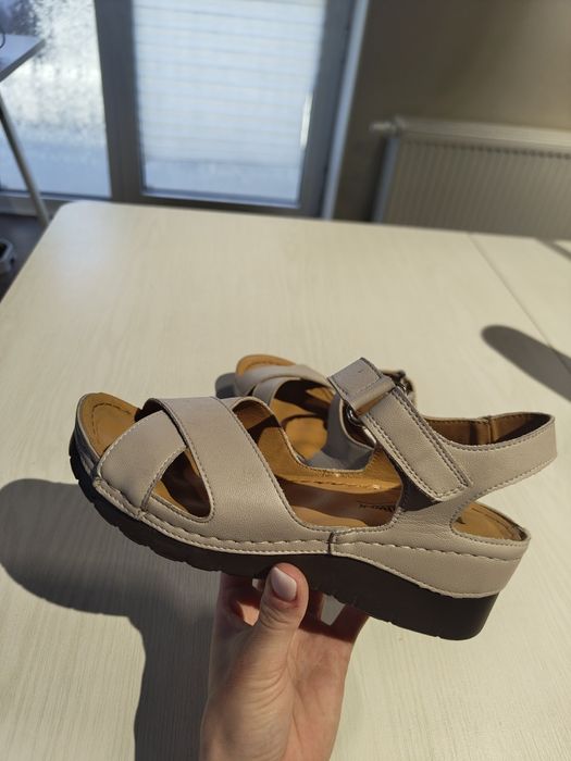 Босоножки SANDWAY беж, 34 размер.