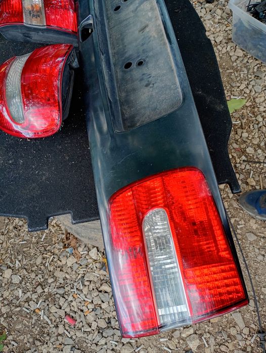 Фарове и стопове за Volvo V40 2003 г