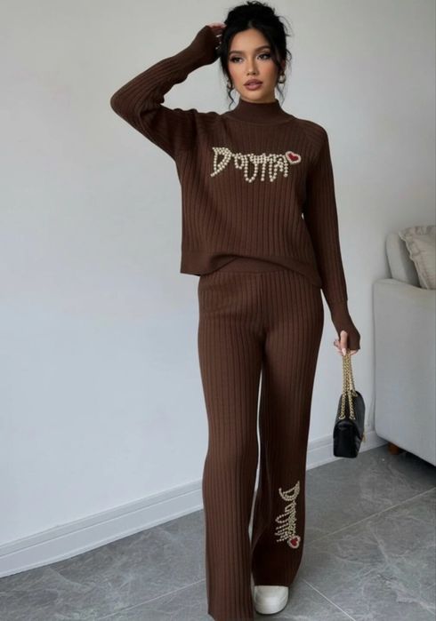 Дамски екипи С и Л размери