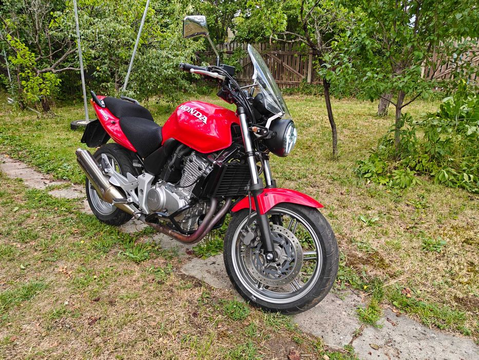 Honda CBF 500 | Реални 27к км | ТОП състояние, Android Auto, LED