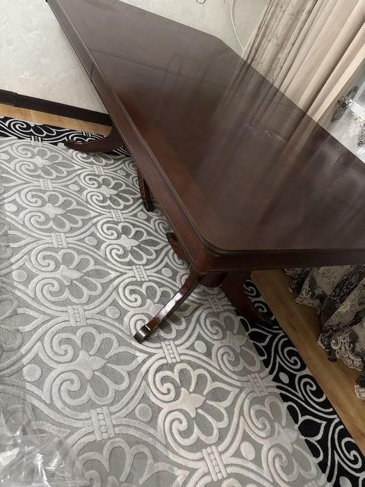 Стол и стулья( 12шт стул)