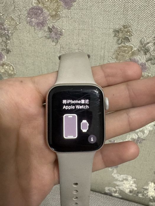 Продам Apple Watch se 2 100%
