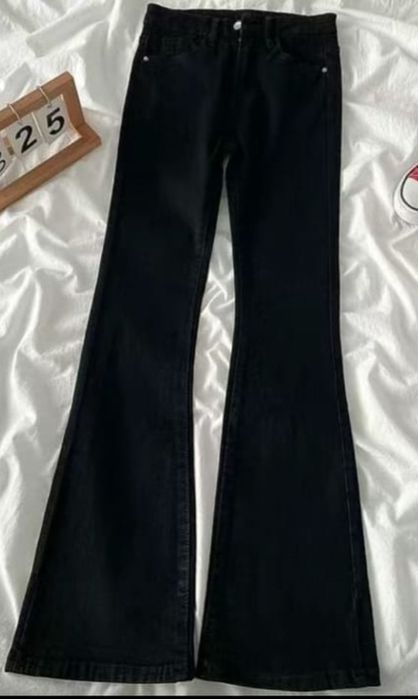 Джинсы клеш продам